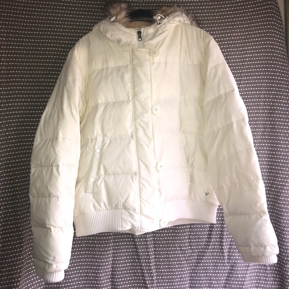 American Eagle Eggshell White Puffer Coat